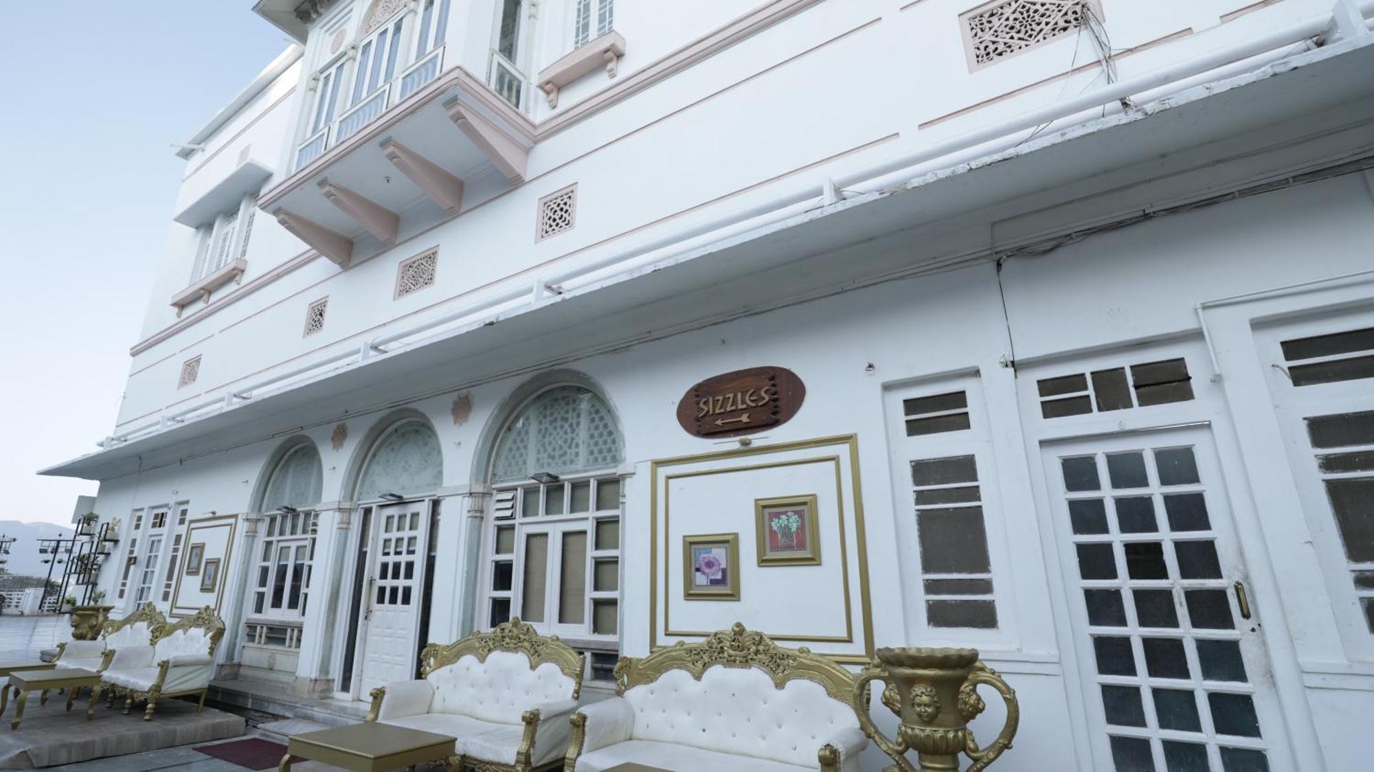 Hotel Merwara Estate- A Luxury Heritage Resort Ádzsmir Kültér fotó