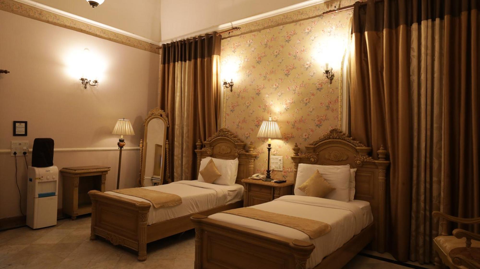 Hotel Merwara Estate- A Luxury Heritage Resort Ádzsmir Kültér fotó