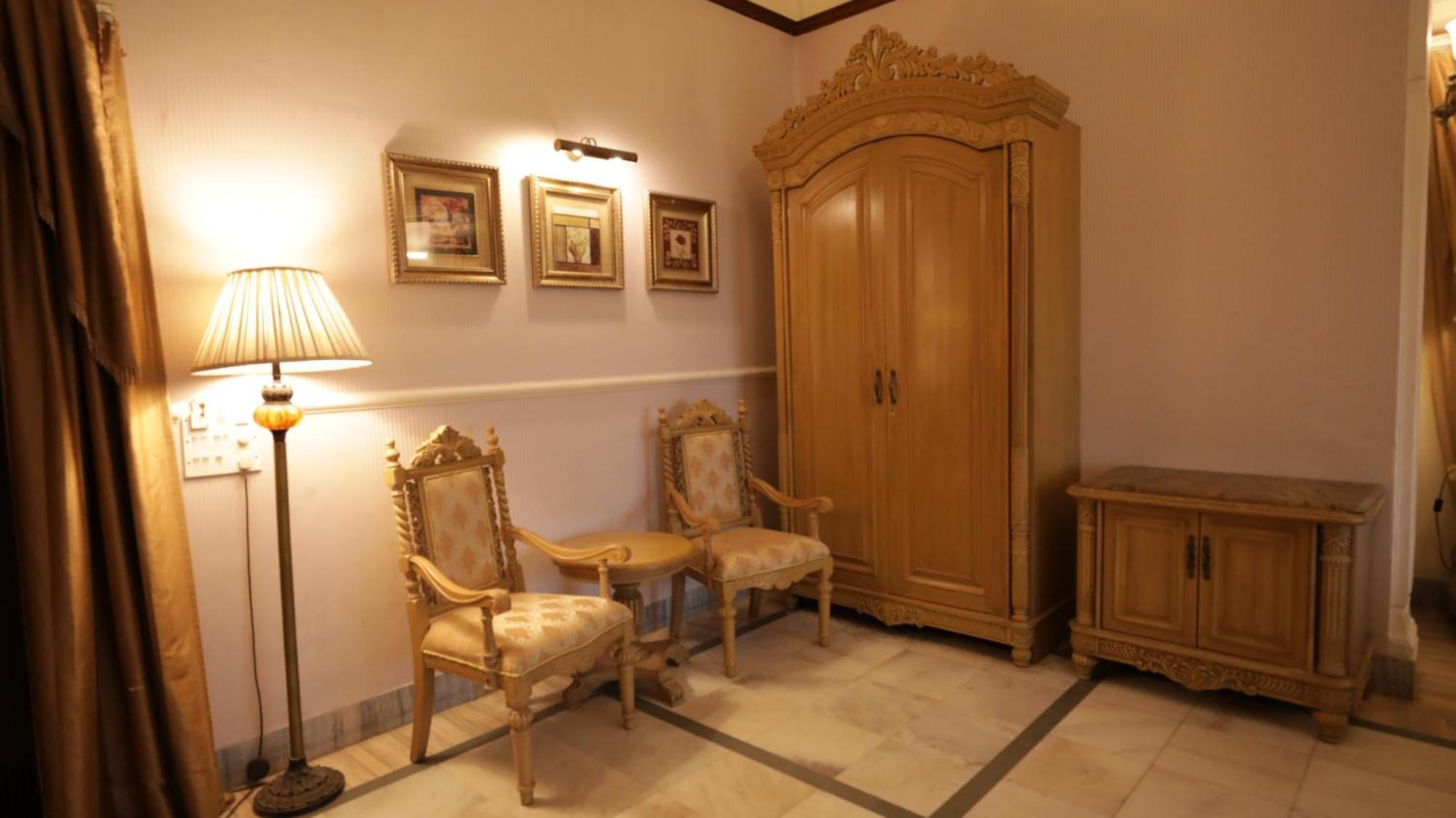 Hotel Merwara Estate- A Luxury Heritage Resort Ádzsmir Kültér fotó