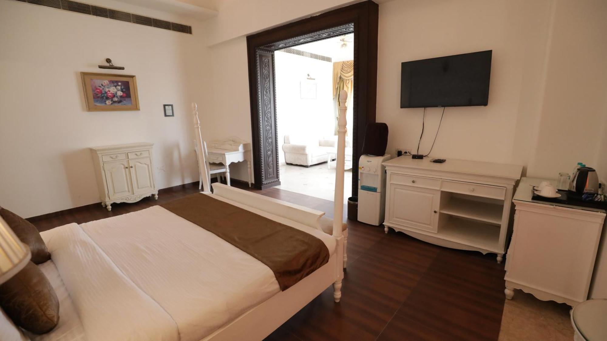 Hotel Merwara Estate- A Luxury Heritage Resort Ádzsmir Kültér fotó